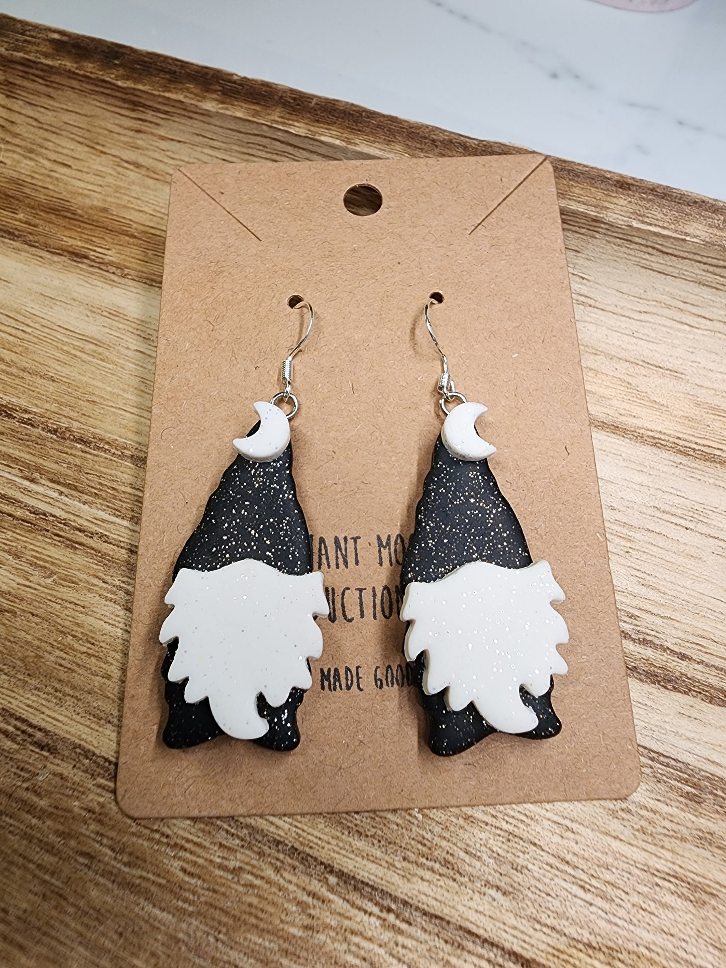 Moon Gnomeo Earrings 🌜
